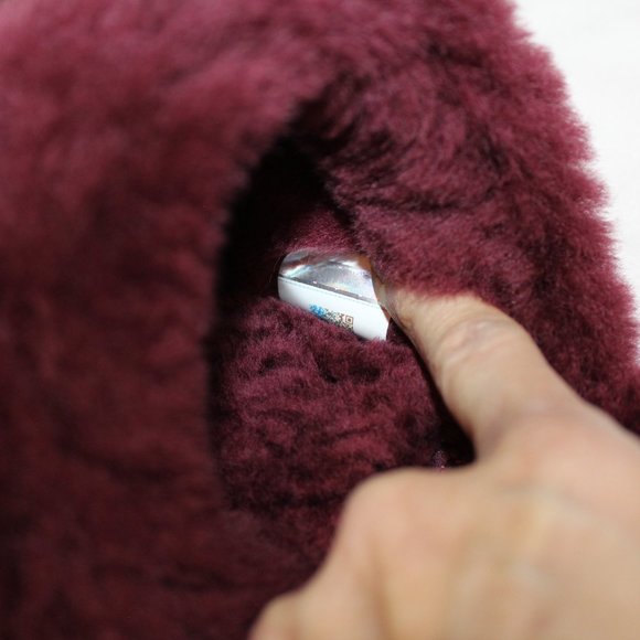 NIB‎ UGG WOMEN'S SCUFFETTE II METALLIC BURGUNDY PORT SLIPPERS - Picture 5 of 8